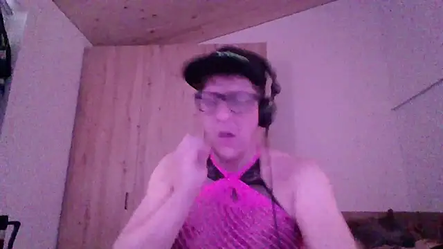 Bigthroaterboy online show from October 9, 2025, 10:02 am