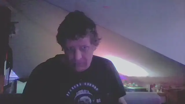 Snapshot of Bigthroaterboy chatting on May 13, 2026, 3:37 am Bigthroaterboy online show from May 13, 2026, 3:37 am