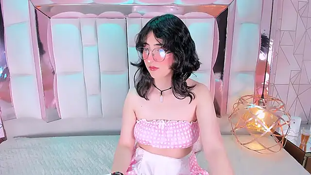 Snapshot of SaraMartini1 chatting on September 14, 2025, 5:50 am SaraMartini1 online show from September 14, 2025, 5:50 am