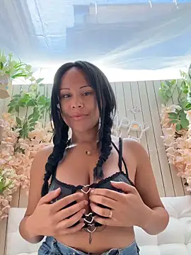 HaileyDiana online show from June 29, 2026, 8:09 am