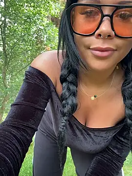 HaileyDiana online show from July 12, 2026, 1:13 pm
