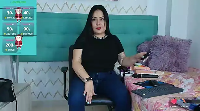 Snapshot of galatea_rous chatting on December 14, 2024, 12:44 pm galatea rous online show from December 14, 2024, 12:44 pm