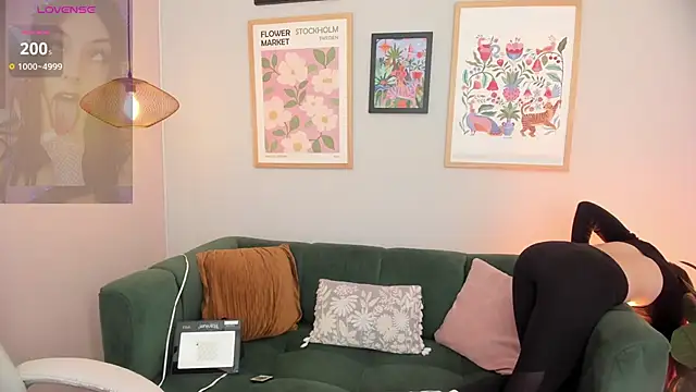 Snapshot of Melissa_Koster chatting on October 12, 2025, 9:14 pm Melissa Koster online show from October 12, 2025, 9:14 pm