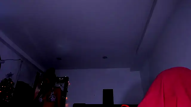 Snapshot of kerlysmith_24 chatting on December 29, 2024, 12:20 am kerlysmith 24 online show from December 29, 2024, 12:20 am