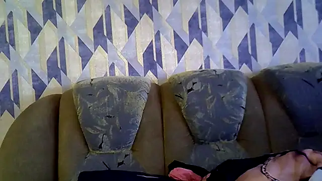 Snapshot of AnitaWillias chatting on May 6, 2026, 1:25 am AnitaWillias online show from May 6, 2026, 1:25 am