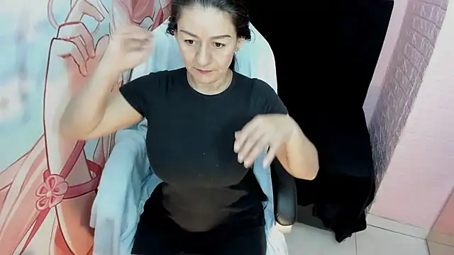 AllysonMilf69 online show from November 11, 2025, 1:55 pm