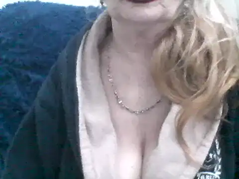 CarlyTreat online show from February 7, 2025, 3:52 pm