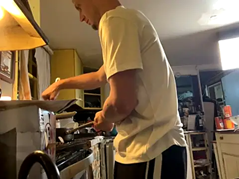 trash4cash online show from October 16, 2025, 3:07 am