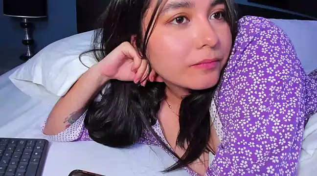 Snapshot of Liana_Bernocchi chatting on February 13, 2025, 1:50 am Liana Bernocchi online show from February 13, 2025, 1:50 am