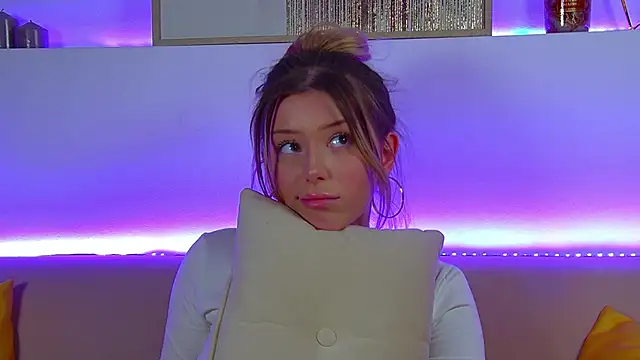 LiliaBianka online show from February 28, 2025, 3:59 pm