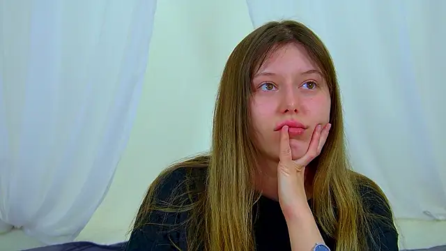 LiliaBianka online show from February 4, 2026, 7:03 am