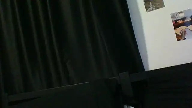 Snapshot of catrinasexy19 chatting on March 21, 2025, 3:24 pm catrinasexy19 online show from March 21, 2025, 3:24 pm