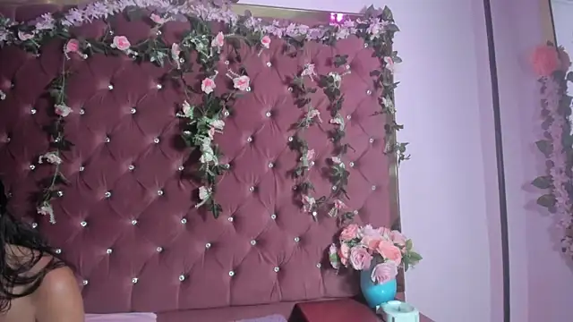 Snapshot of MaddyHudson chatting on June 12, 2026, 9:25 pm MaddyHudson online show from June 12, 2026, 9:25 pm