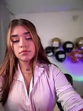 Snapshot of JoselinFlower_ chatting on December 31, 2024, 9:28 pm JoselinFlower online show from December 31, 2024, 9:28 pm