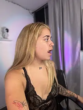 JoselinFlower  online show from March 18, 2026, 2:15 am