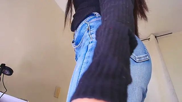 shanakendal2 online show from October 23, 2025, 2:05 pm