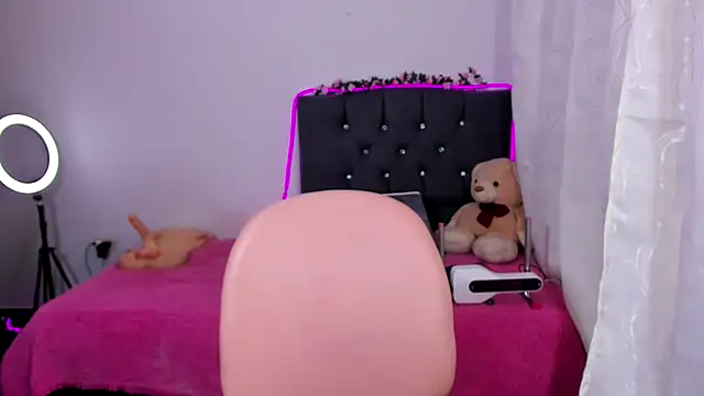 CataleyaHot 132 online show from November 7, 2025, 4:34 am