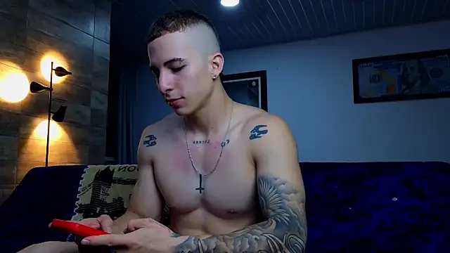 Snapshot of AsmodeoCox chatting on November 26, 2025, 1:39 am AsmodeoCox online show from November 26, 2025, 1:39 am