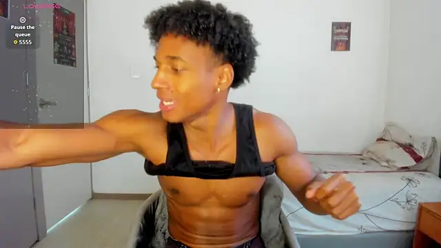 Snapshot of Malkongarcia chatting on September 15, 2025, 5:35 pm Malkongarcia online show from September 15, 2025, 5:35 pm