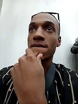 Snapshot of Malkongarcia chatting on November 29, 2025, 7:39 pm Malkongarcia online show from November 29, 2025, 7:39 pm