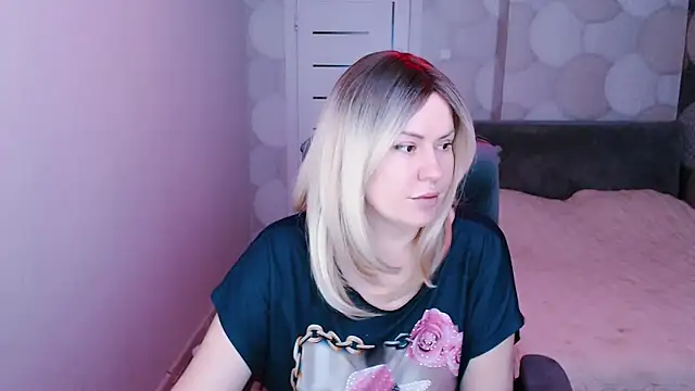 Snapshot of natusik chatting on December 10, 2024, 9:23 am natusik online show from December 10, 2024, 9:23 am