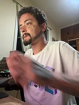 gboy171 online show from April 12, 2026, 10:15 pm