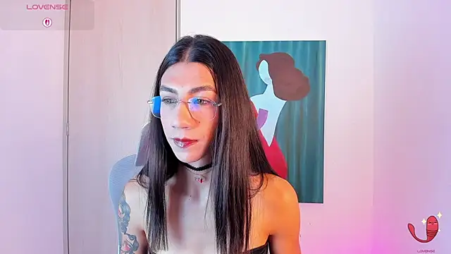 sofiaa grey  online show from February 2, 2026, 4:27 pm