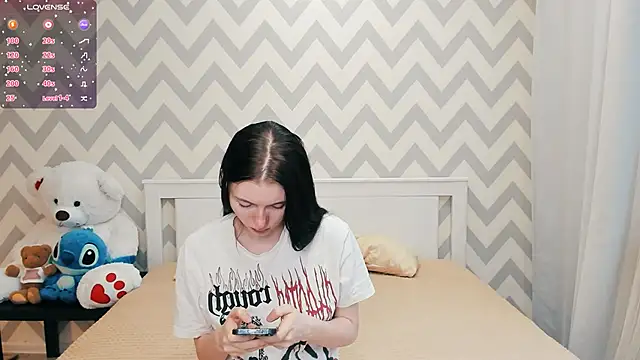 Snapshot of shaameless chatting on January 8, 2025, 12:37 pm shaameless online show from January 8, 2025, 12:37 pm