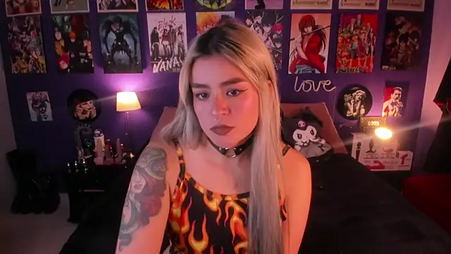 Snapshot of anne_cross chatting on February 26, 2026, 1:59 am anne cross online show from February 26, 2026, 1:59 am