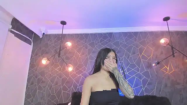 leigh-angels online show from January 6, 2026, 9:39 pm