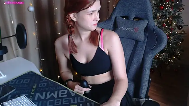 Snapshot of MargoFoxy chatting on January 16, 2025, 9:27 am MargoFoxy online show from January 16, 2025, 9:27 am