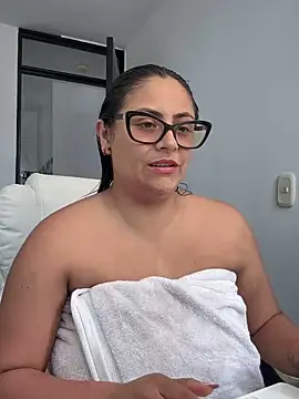 Sol biglips online show from March 17, 2025, 5:16 pm