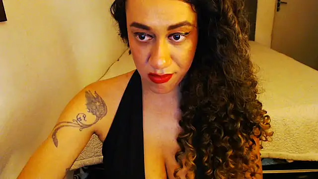 Snapshot of gauchinhaG chatting on July 11, 2026, 6:43 pm gauchinhaG online show from July 11, 2026, 6:43 pm
