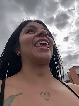 SophiaKarson online show from February 27, 2026, 2:39 pm