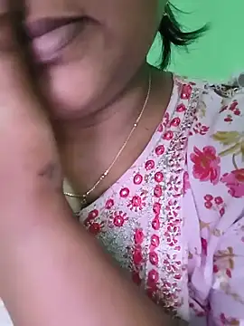 Snapshot of NEHA-DESHI chatting on May 18, 2026, 6:58 pm NEHA-DESHI online show from May 18, 2026, 6:58 pm