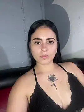 Azuna25 online show from July 17, 2026, 11:31 pm