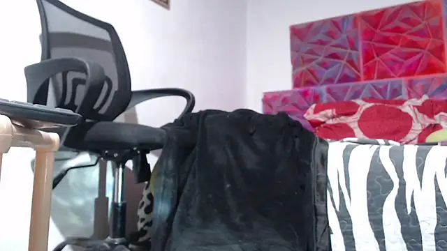 Snapshot of bix_couples chatting on November 23, 2025, 3:28 am bix couples online show from November 23, 2025, 3:28 am