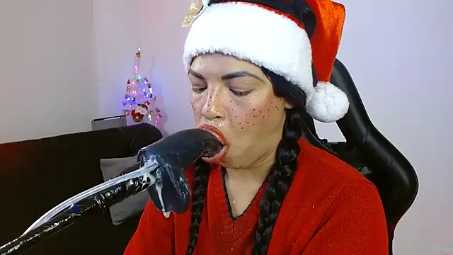 Snapshot of Anabel693 chatting on December 10, 2024, 10:28 am Anabel693 online show from December 10, 2024, 10:28 am