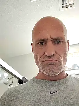 FloppyPickle4u online show from February 26, 2025, 11:04 pm