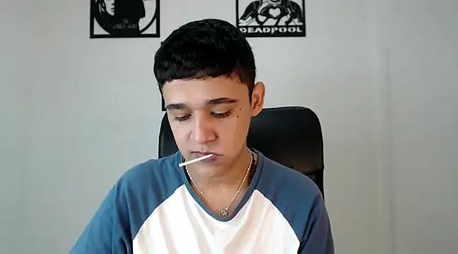 kaiine190 online show from December 9, 2024, 7:07 pm