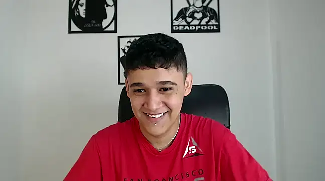 kaiine190 online show from December 19, 2024, 8:02 pm