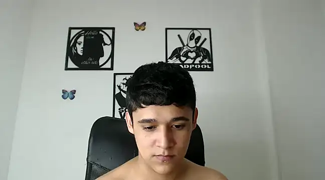 kaiine190 online show from January 20, 2025, 1:42 pm