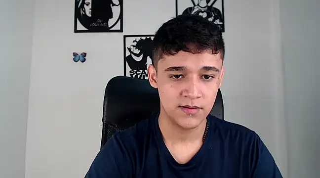 kaiine190 online show from February 2, 2025, 4:54 pm