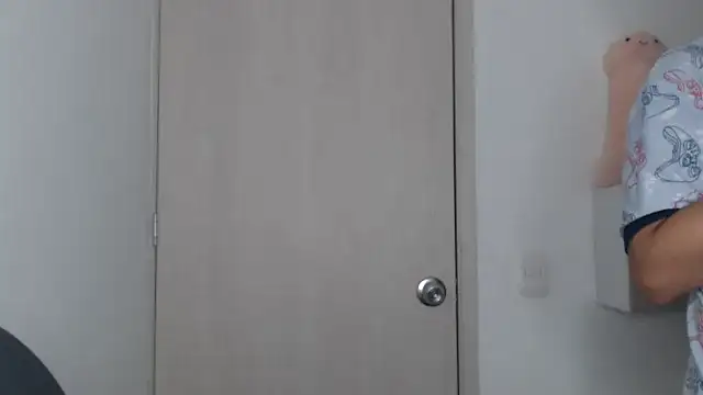 kaiine190 online show from October 25, 2025, 8:22 am