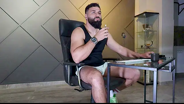 mattmasterss online show from February 14, 2025, 4:41 pm