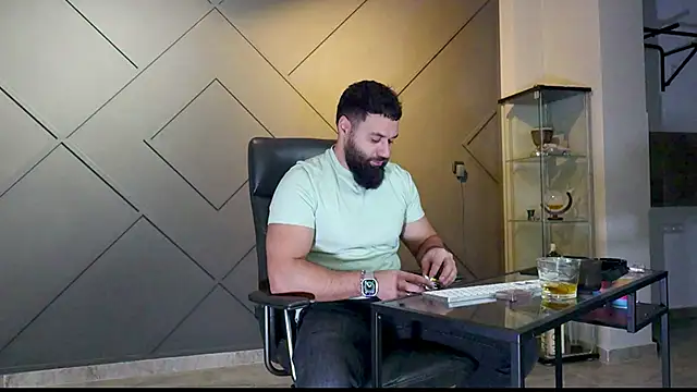 mattmasterss online show from February 26, 2025, 2:37 am