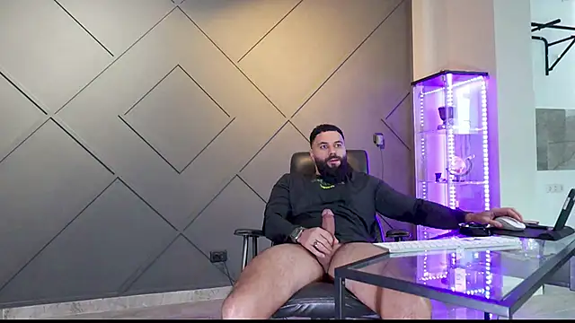 mattmasterss online show from February 27, 2025, 9:43 am