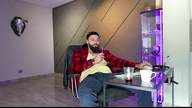 mattmasterss online show from March 10, 2025, 12:59 pm