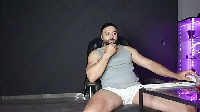 mattmasterss online show from April 26, 2026, 10:07 pm