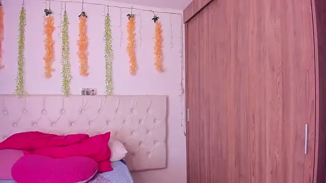 Snapshot of amanda_rous chatting on March 6, 2025, 12:52 pm amanda rous online show from March 6, 2025, 12:52 pm